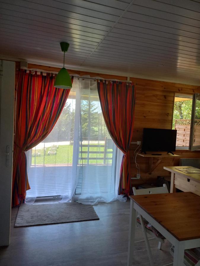 Chalet 2 Pers. + Bebe Montolieu المظهر الخارجي الصورة