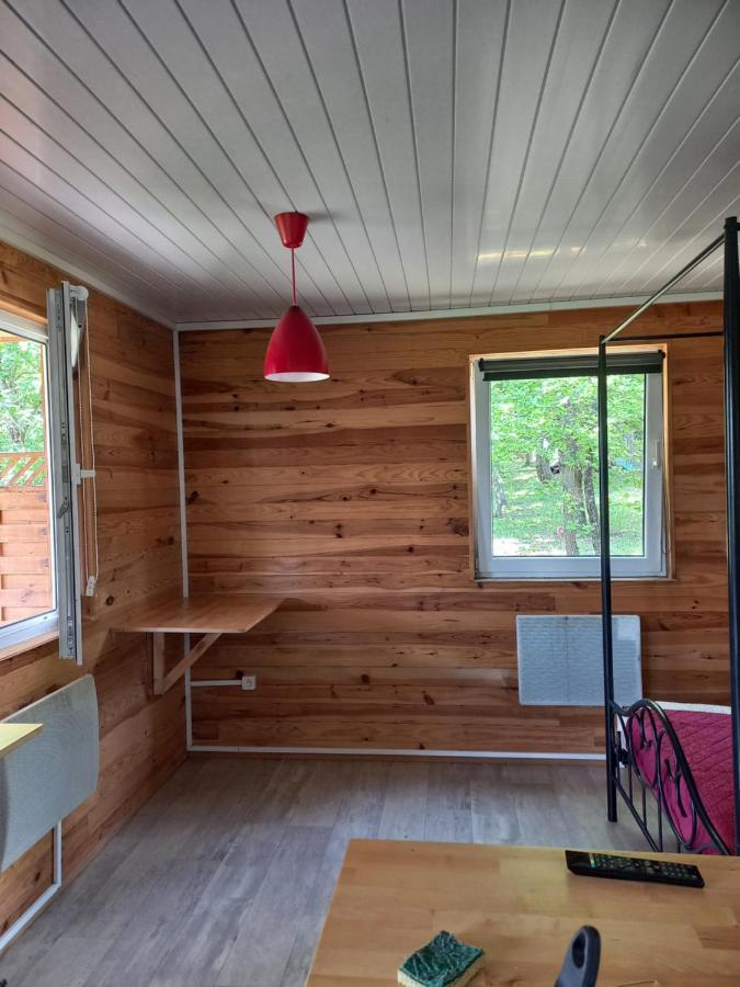Chalet 2 Pers. + Bebe Montolieu المظهر الخارجي الصورة